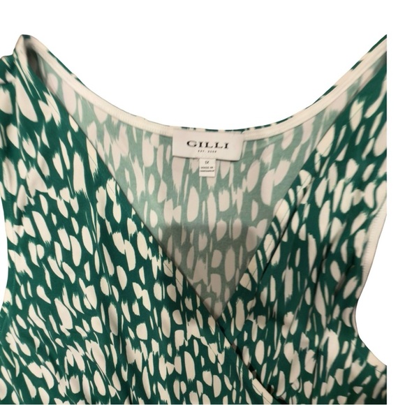 Gilli Green Abstract Wrap Jumpsuit – Medium - Picture 2 of 9